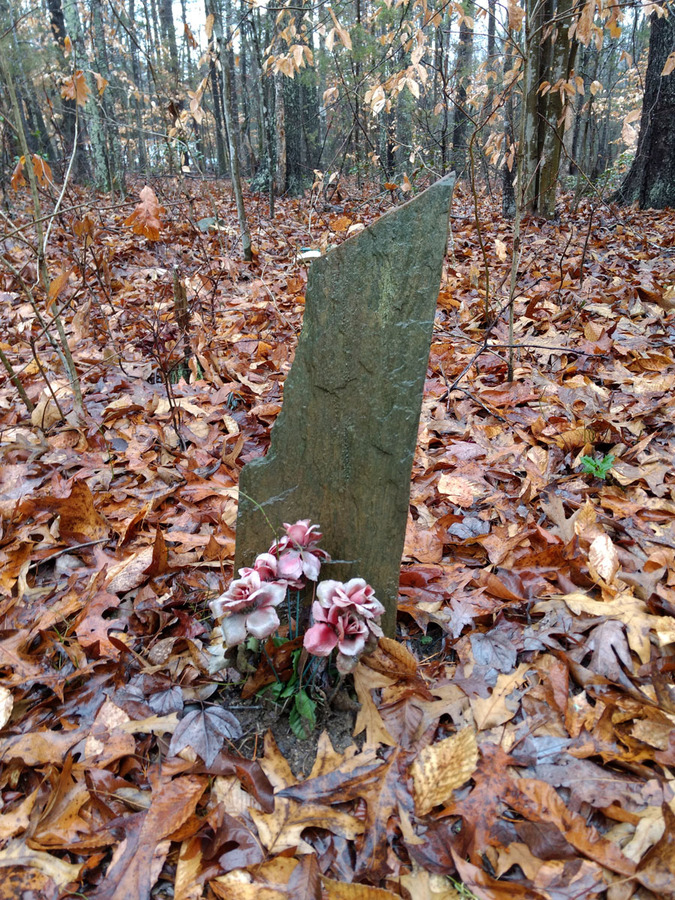 Tombstone Christmas Cemetery Louisa County
